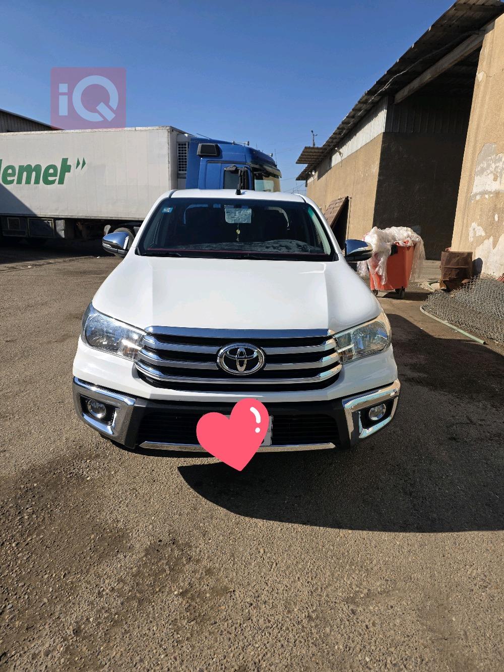 تويوتا هايلوكس